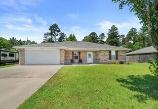Building Photo - 122 Mayhaw St