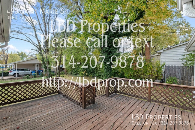 Building Photo - 490 St Marie St