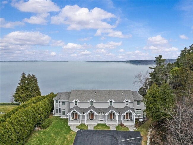 Building Photo - 38 Pebble Beach Rd