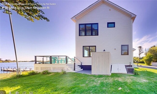 Building Photo - 38 Beach St