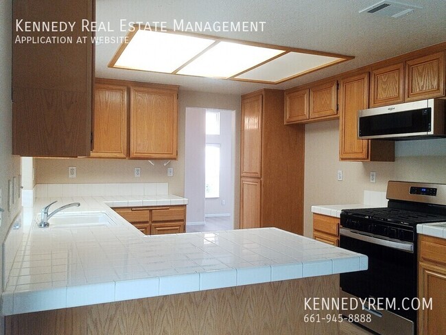 Building Photo - 4310 Portola Dr