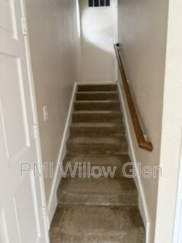 Building Photo - 7379 Tulare Hill Dr