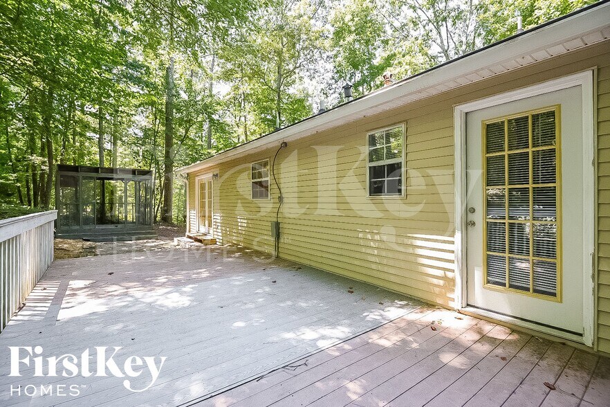 Building Photo - 3954 Rock Mill Pkwy