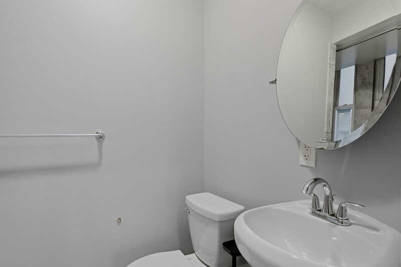 Building Photo - 1409 McCulloh St