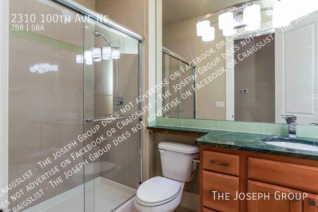 Building Photo - 2310 100th Ave NE