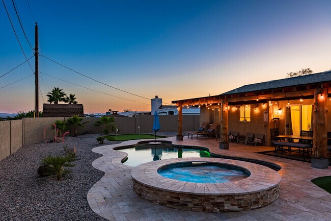 Building Photo - 3280 Rocking Horse Dr