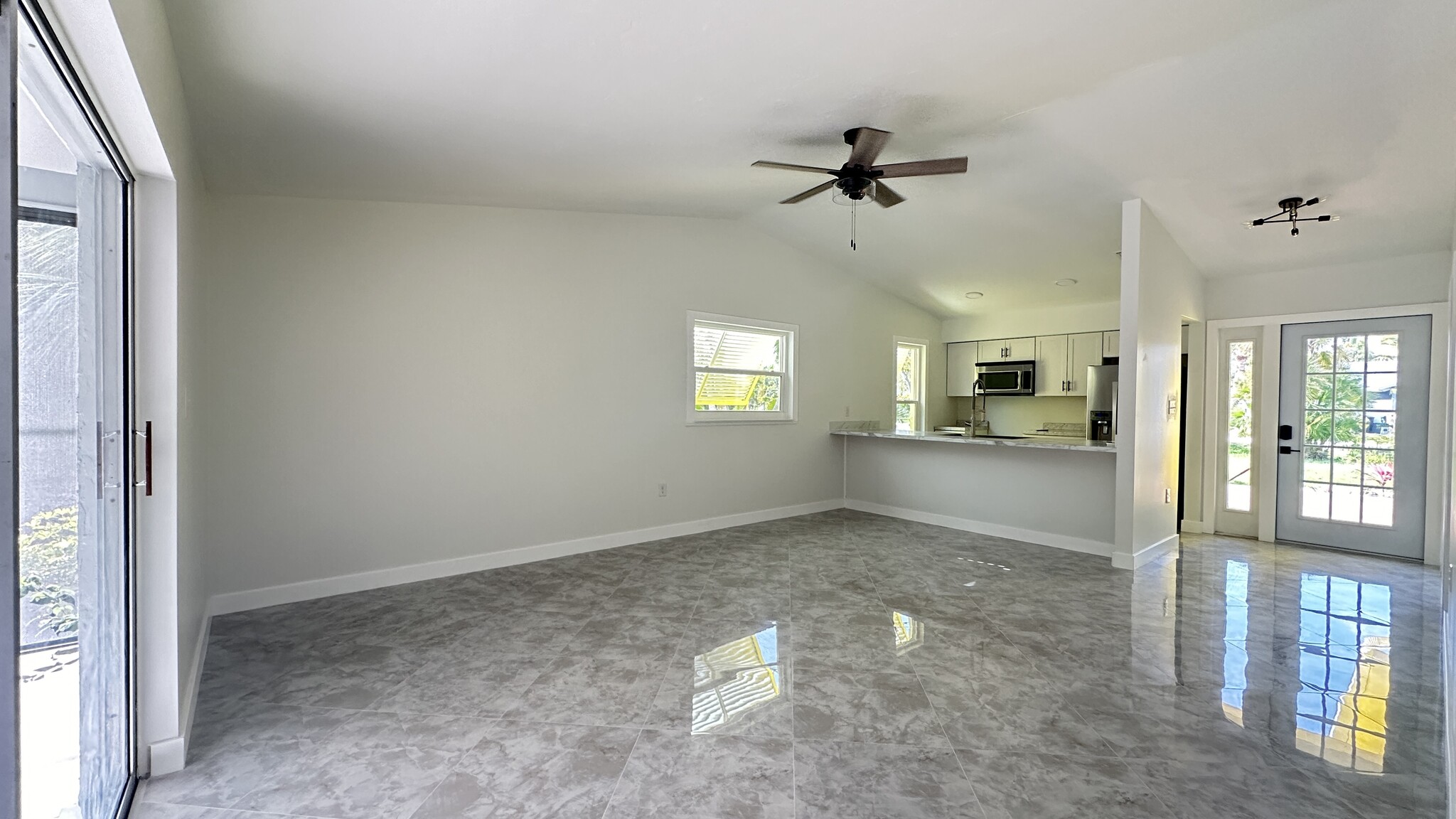 Building Photo - 1672 Atlanta Plaza Dr