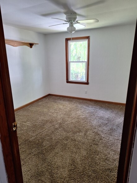 bedroom 2 - 346 Andrew St