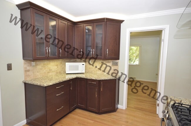 Building Photo - 2644 Harrington Dr