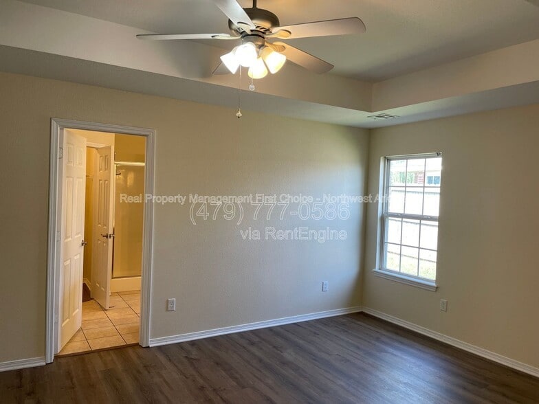 Building Photo - 511 Brookfield Dr