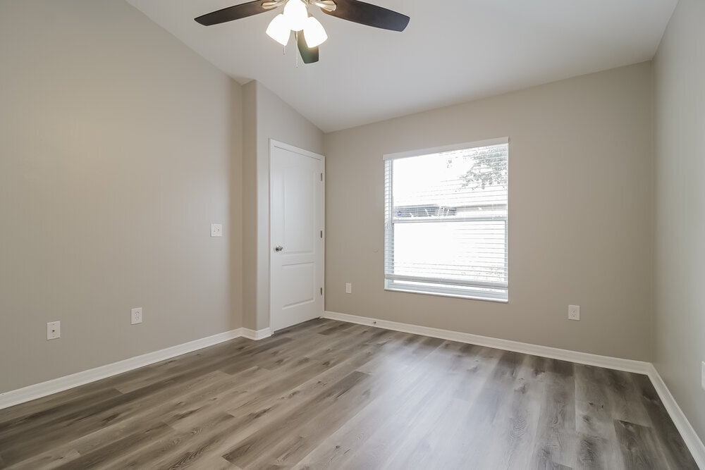 Building Photo - 320 Bella Rosa Cir
