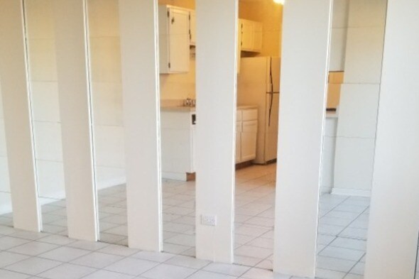 Building Photo - 1751 Queensbury Cir