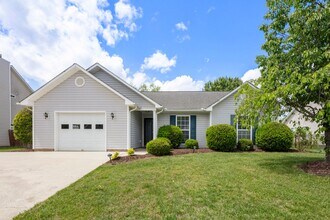 Building Photo - Home in Livingston Farms!