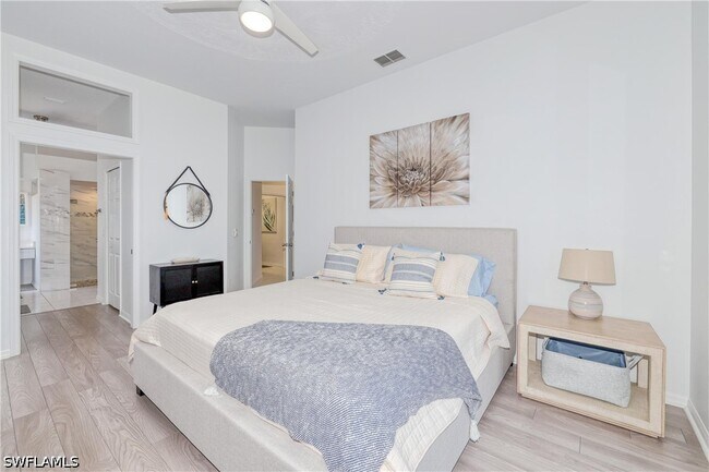 Building Photo - 22589 Island Lakes Dr
