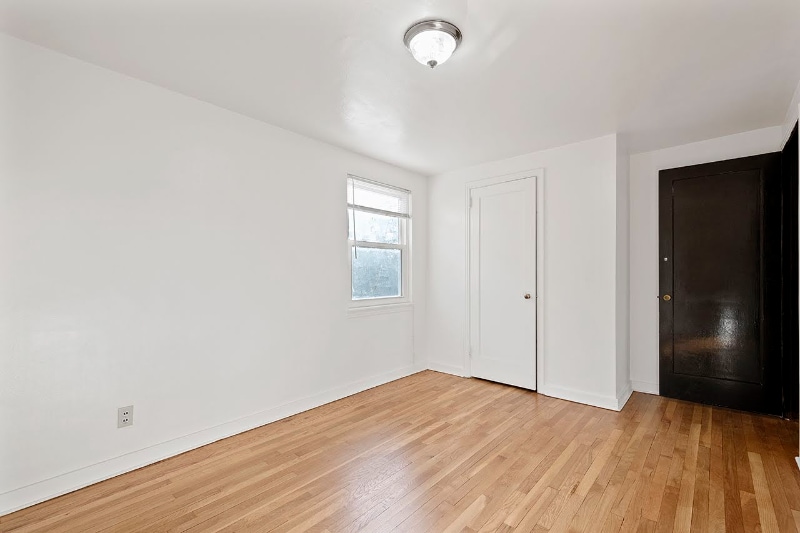 Building Photo - 1180 Duncan Ave