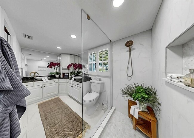Building Photo - 6344 Cottonwood Ln