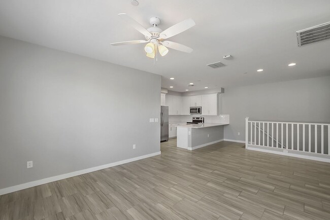 Building Photo - Perfect Chandler rental!