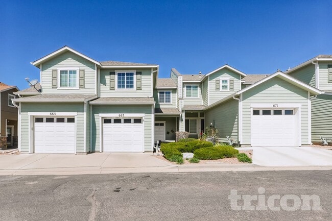 Building Photo - 667 Hailey Glenn View