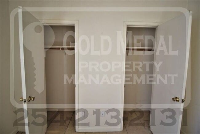 Building Photo - 4008 Pilgram Dr