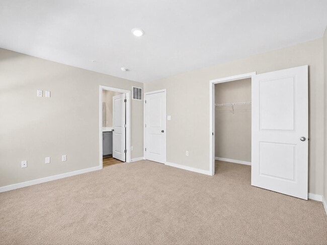 Building Photo - 436 Whirl Ln