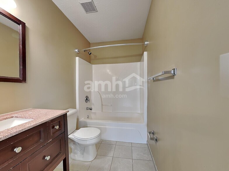 Building Photo - 5974 Marsh Cir