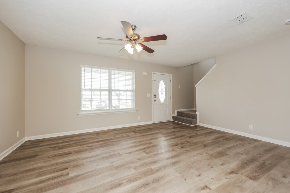 Building Photo - 8900 Ristau Ct