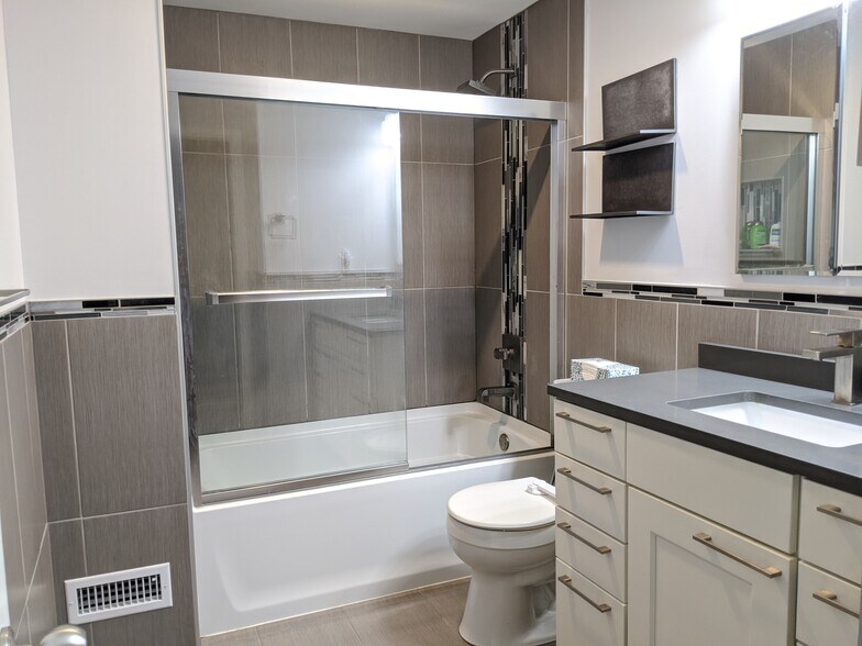 Quartz counter - 111 Delmar Mitchell Dr