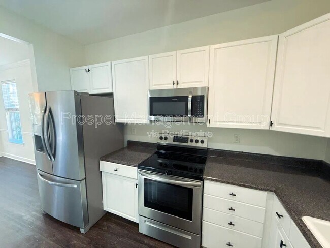 Building Photo - 2843 Sweetleaf Ln