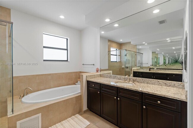 Building Photo - 9974 NW 86th Terrace