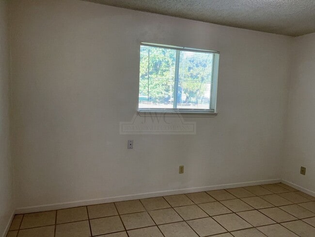 Building Photo - 1504 Indian Trail