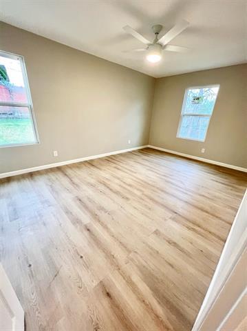 Building Photo - 2107 Hedgerow St