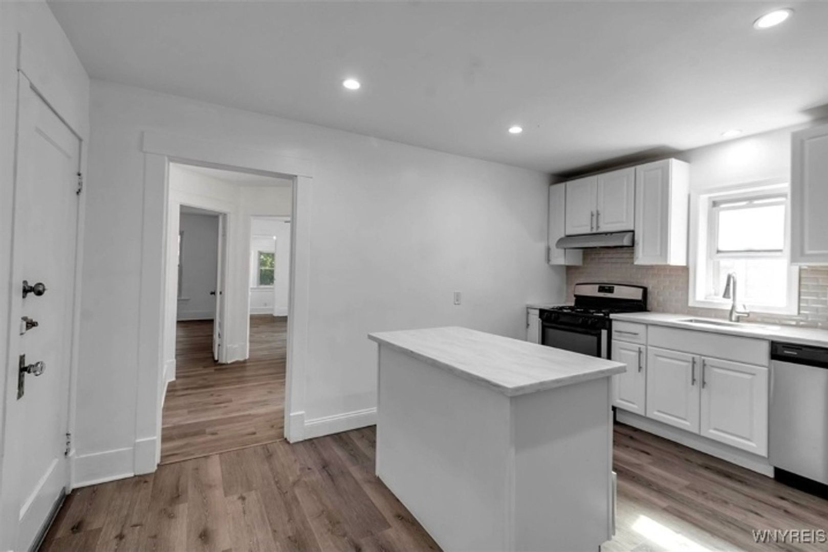 Building Photo - 137 Southside Pkwy