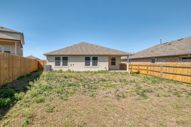 Building Photo - 109 Bethpage Dr
