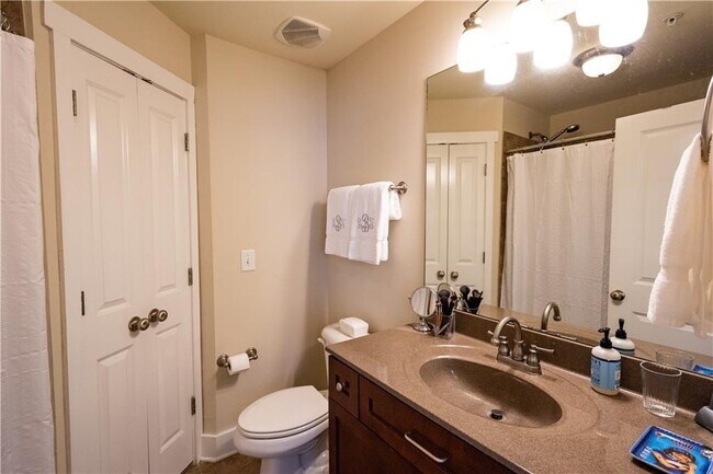 Building Photo - 216 Semel Cir NW