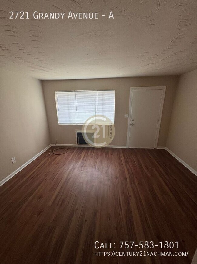 Building Photo - 2721 Grandy Ave