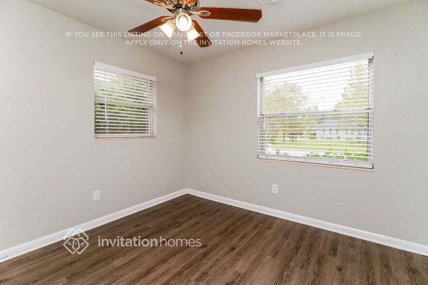 Building Photo - 3362 Bougainvillea Dr
