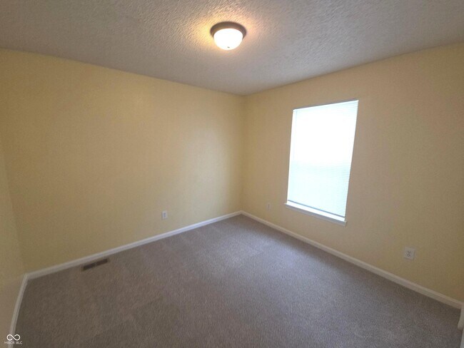 Building Photo - 4320 Village Bend Ln
