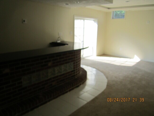 Building Photo - EDGEWATER TERRACE