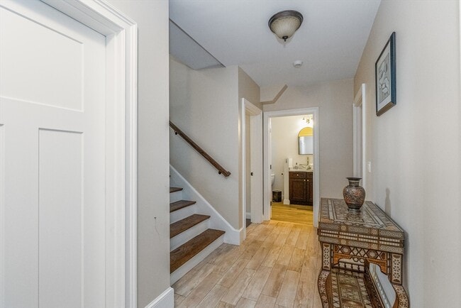 Building Photo - 9 Washington Ave