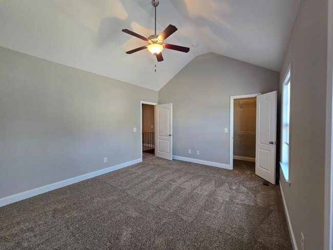 Building Photo - 719 Cobblestone Dr