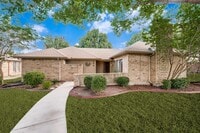 Building Photo - Charming 3-Bed Home in Coppell with Spacious Yard & Great Location