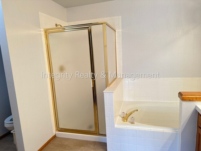 Building Photo - 3410 W 98th Dr