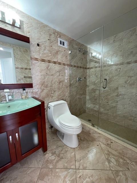 Building Photo - 3725 S Ocean Dr