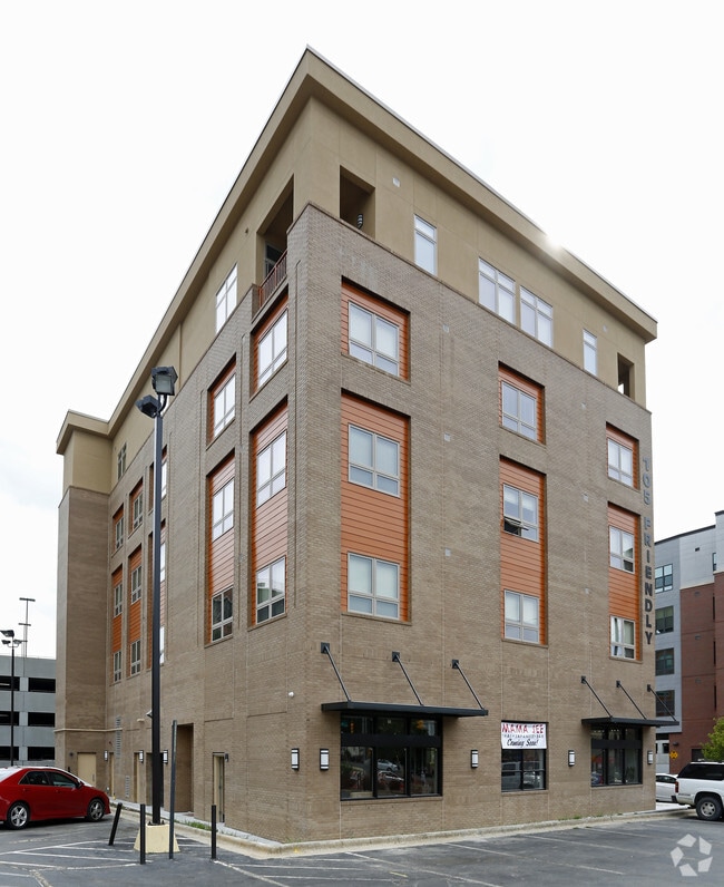 Building Photo - 105 Friendly Apartments