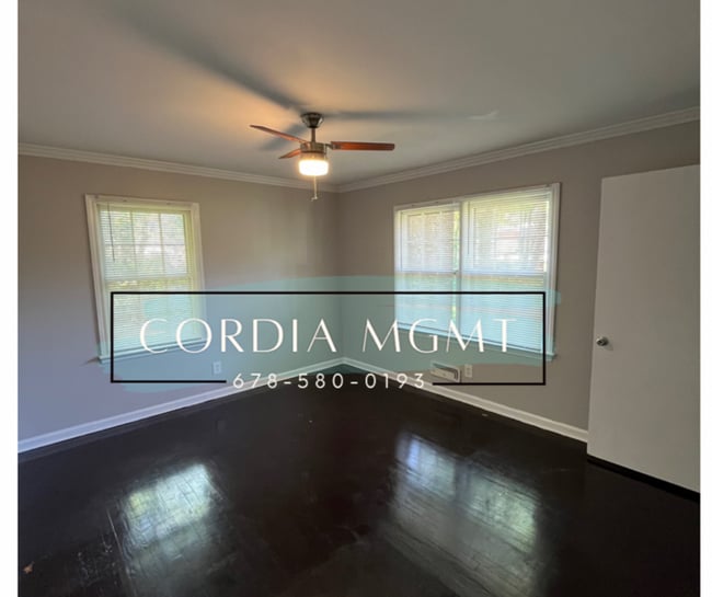 Building Photo - Beautiful Brick Home with Space! - Mableton is Ready