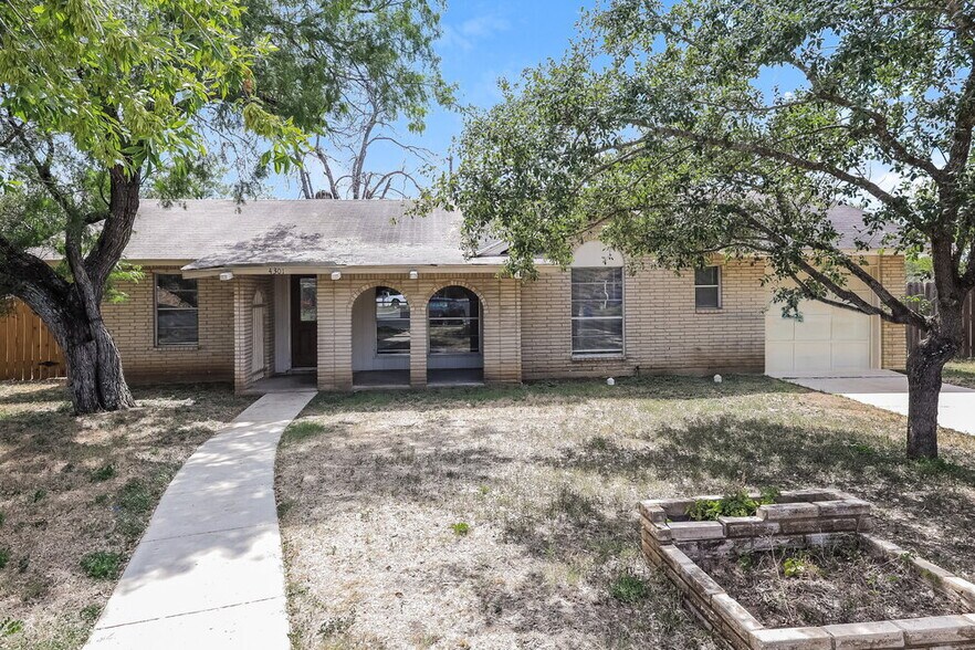 Primary Photo - 4301 Shiloh Dr