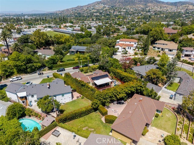 Building Photo - 660 Woodbury Rd