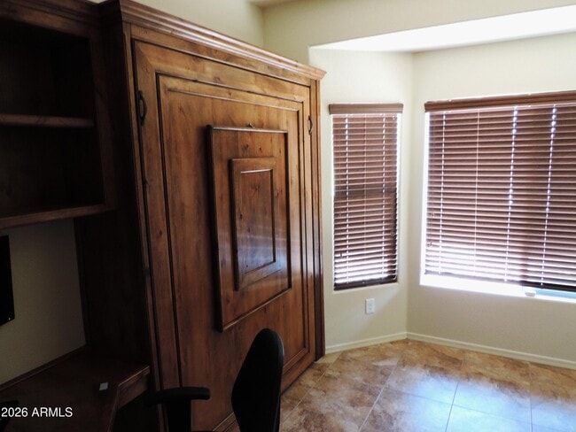 Building Photo - 1265 Paso Robles Ave