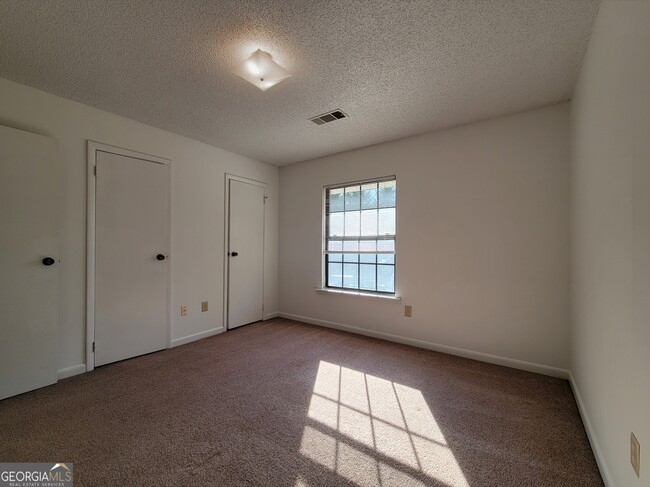 Building Photo - 4570 Hwy 53