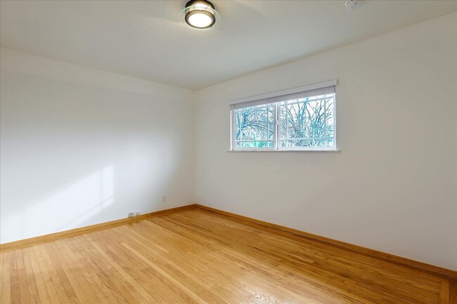 Building Photo - Santa Clara Home near Apple, Kaiser and Ma...